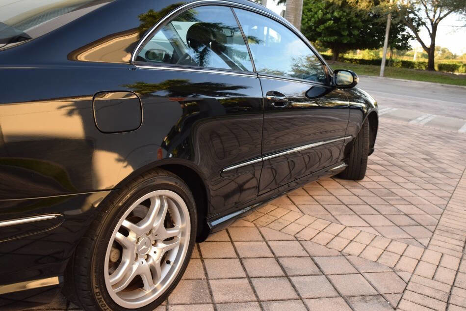 Used 2003 Mercedes-Benz CLK 55 AMG Coupe image 26