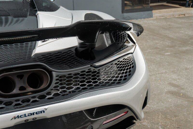 Used 2024 McLaren 750S Spider image 46