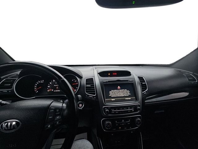 Used 2015 Kia Sorento SX image 12