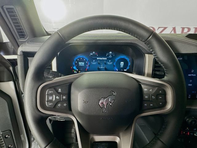 New 2025 Ford Bronco Outer Banks w/ Sasquatch Package image 13