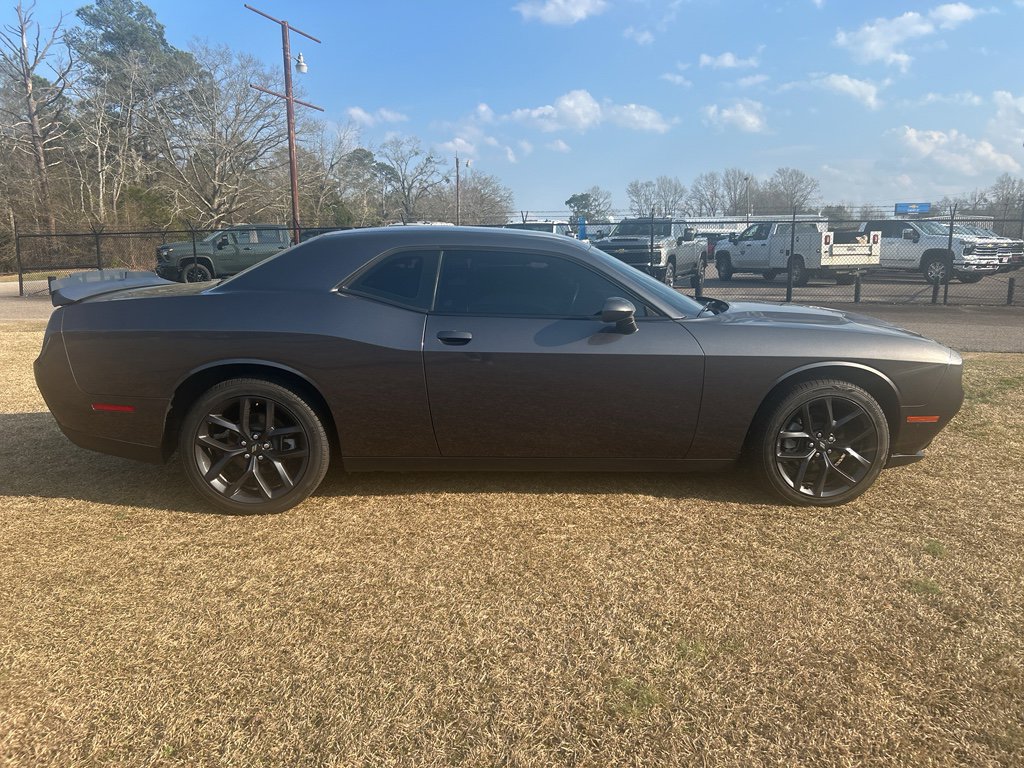 Used 2021 Dodge Challenger SXT w/ Blacktop Package image 8