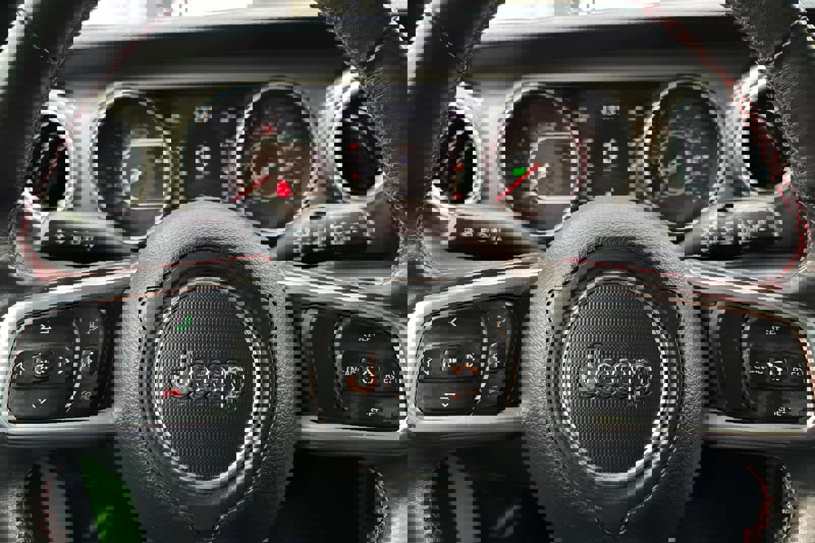 Used 2018 Jeep Wrangler Unlimited Rubicon image 26