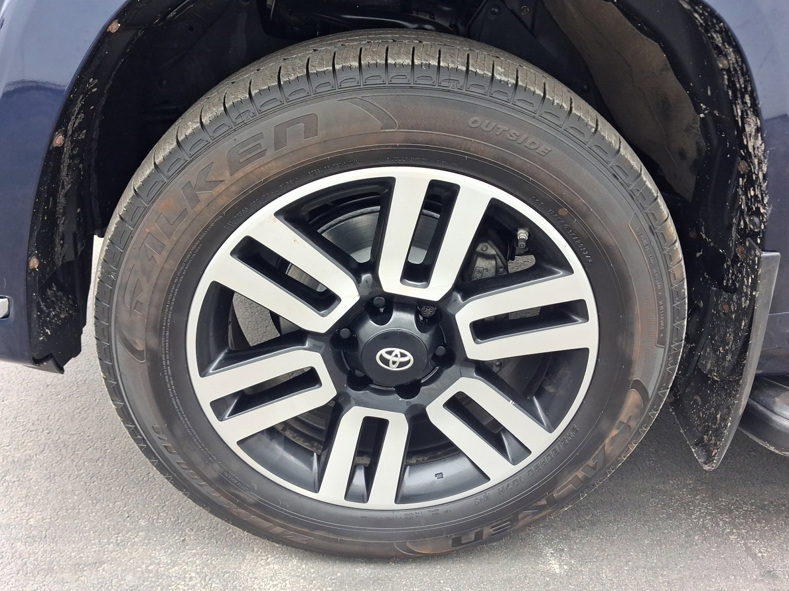 Used 2020 Toyota 4Runner Limited AWD/4WD image 11