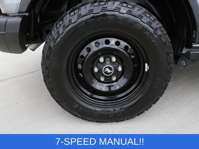 Used 2022 Ford Bronco Black Diamond image 7