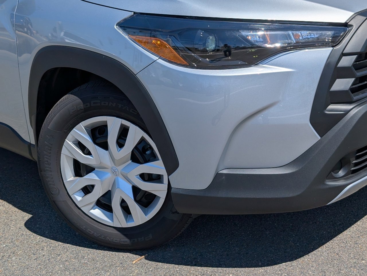 Used 2026 Toyota Corolla Cross L image 10