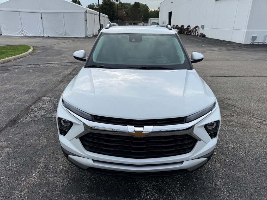 Certified 2024 Chevrolet TrailBlazer LT w/ LT Cold Weather Package FWD image 2