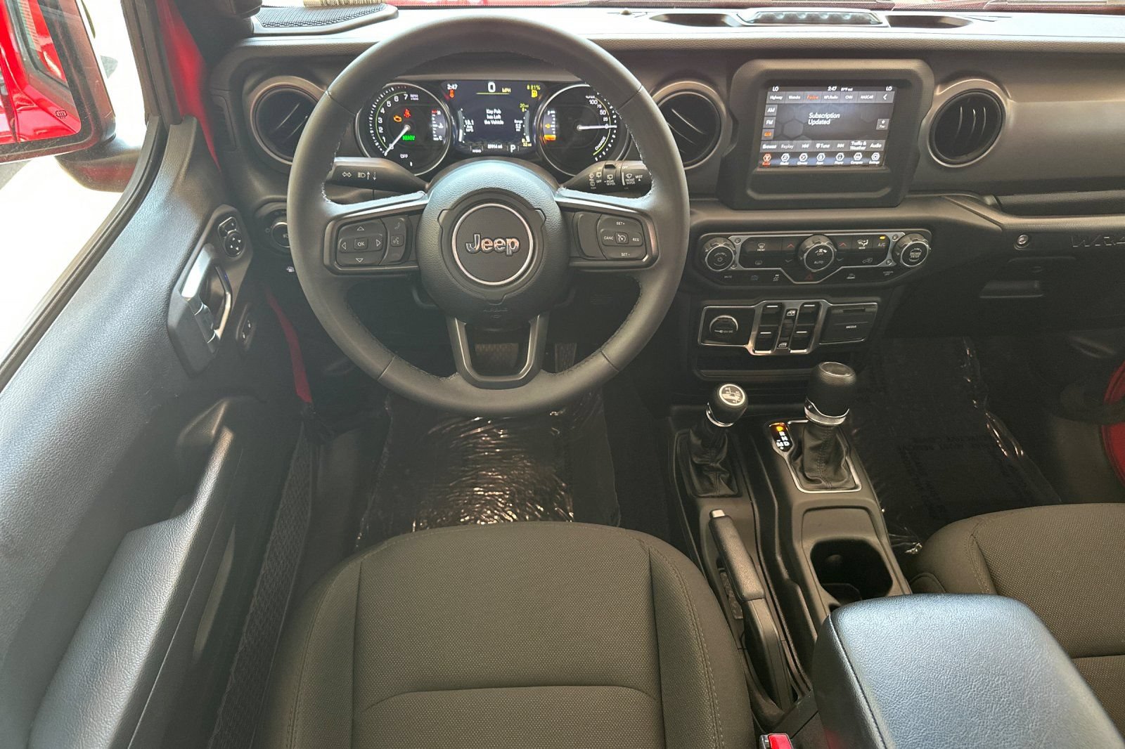Used 2023 Jeep Wrangler Unlimited AWD/4WD image 14