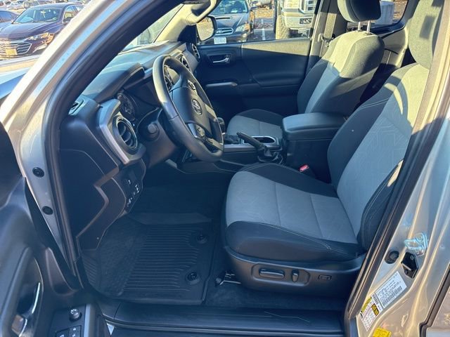 Used 2023 Toyota Tacoma 4x4 Access Cab image 12