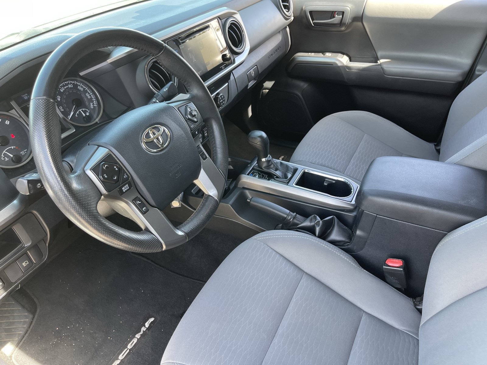 Used 2019 Toyota Tacoma SR5 RWD image 19