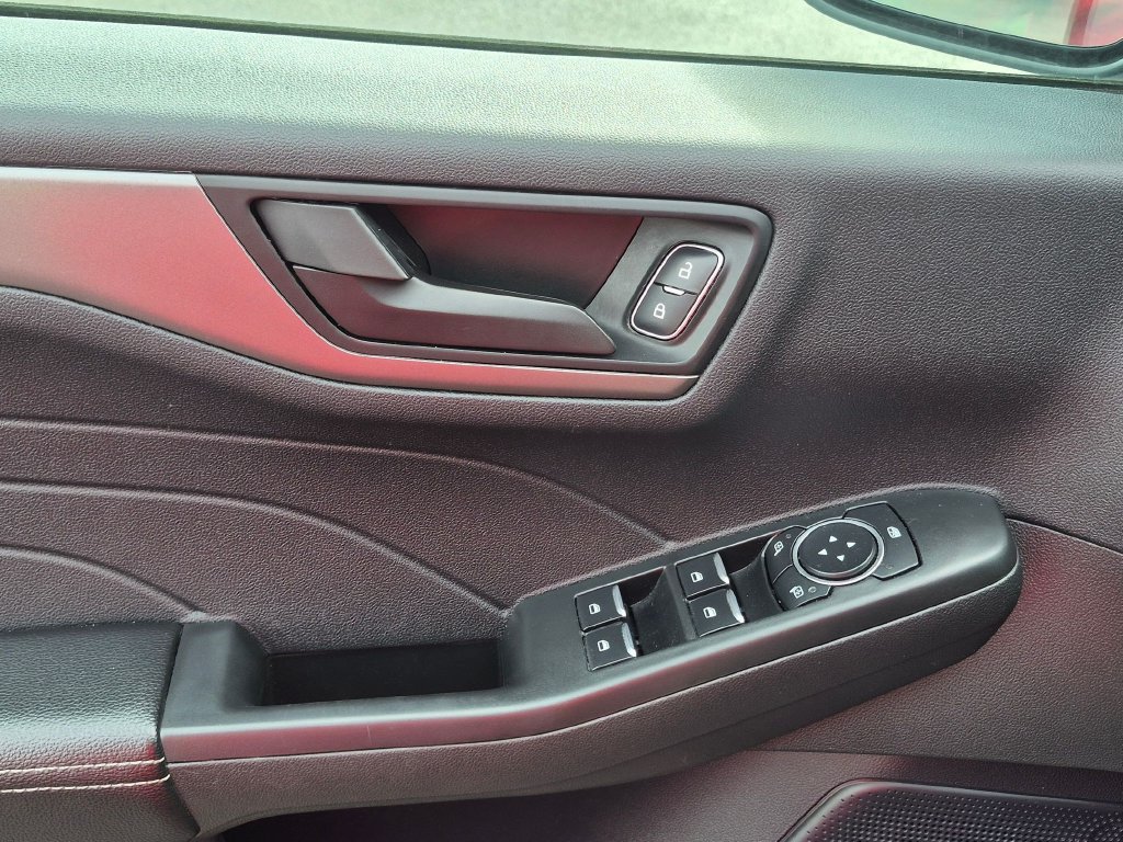 Used 2024 Ford Escape Active AWD/4WD image 11