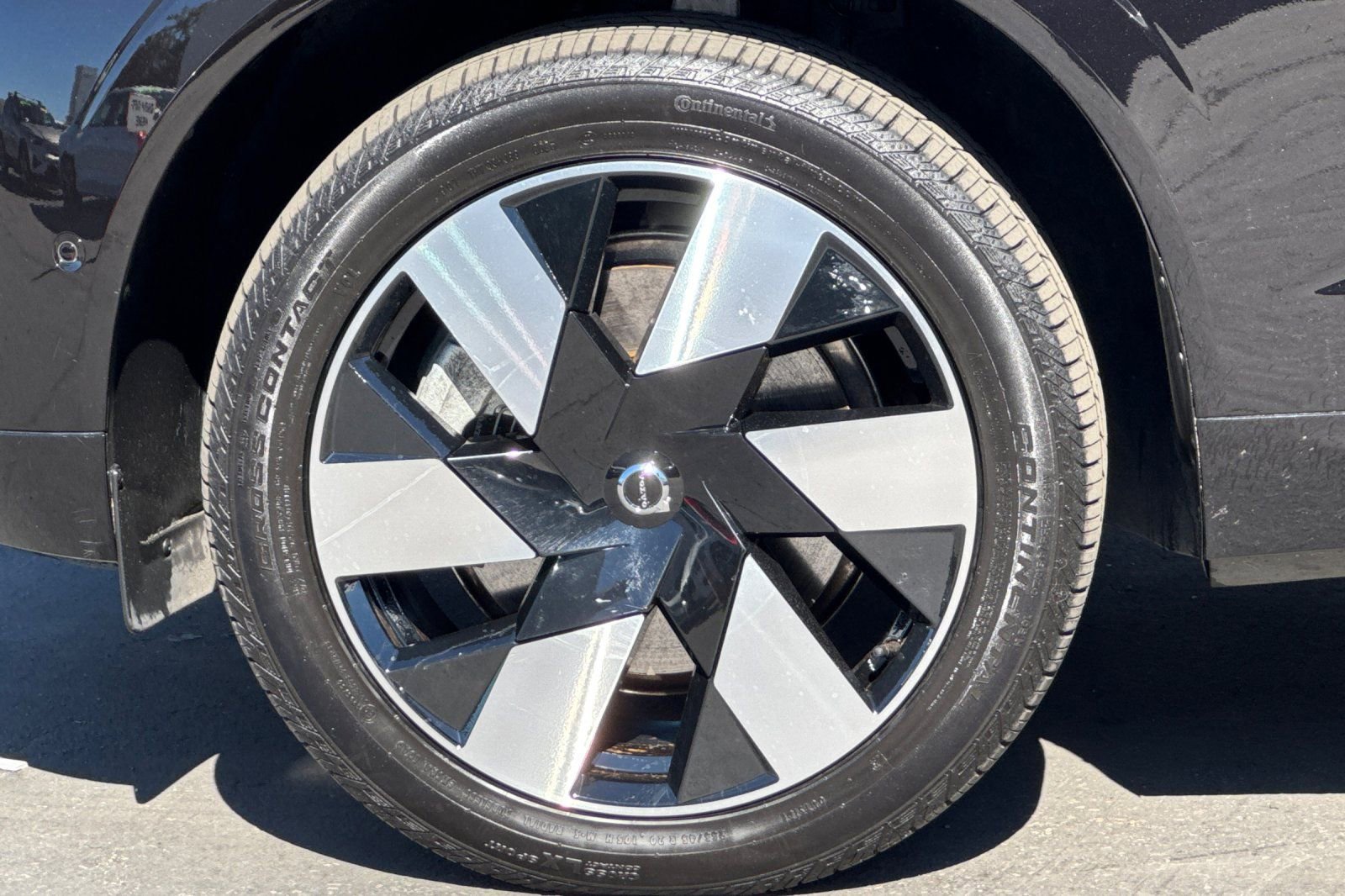 Certified 2023 Volvo XC60 T8 Ultimate image 12