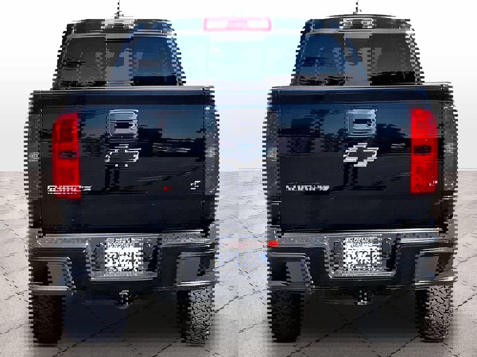 Used 2017 Chevrolet Colorado LT w/ LT Convenience Package image 7