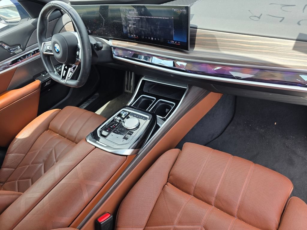Certified 2023 BMW 760i xDrive AWD/4WD image 24