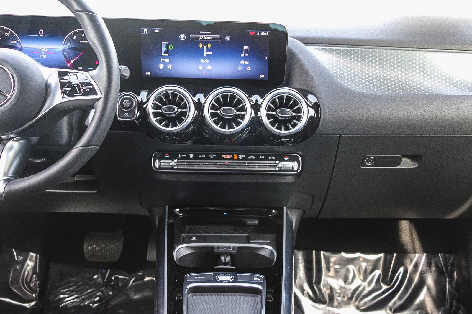 Certified 2025 Mercedes-Benz GLA 250 GLA 250 image 12