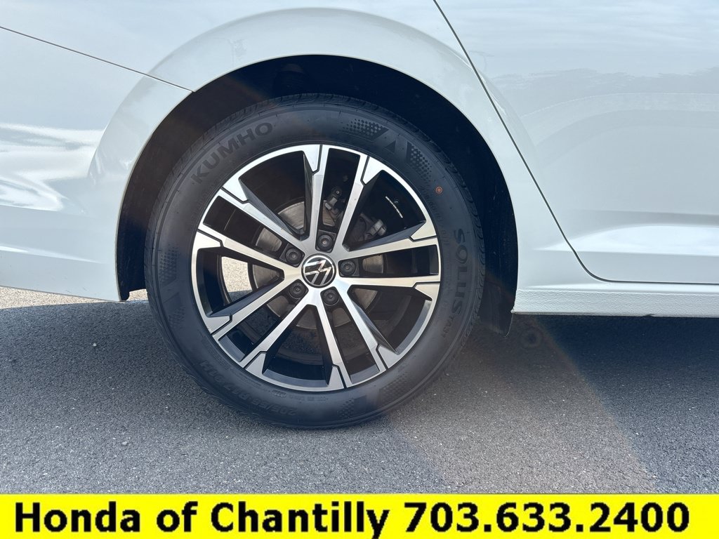 Used 2023 Volkswagen Jetta Sport FWD image 32