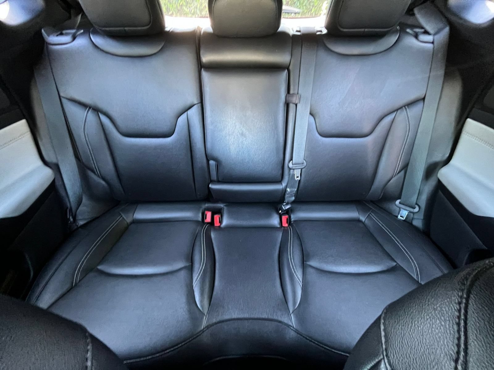 Used 2025 Jeep Compass Limited AWD/4WD image 38