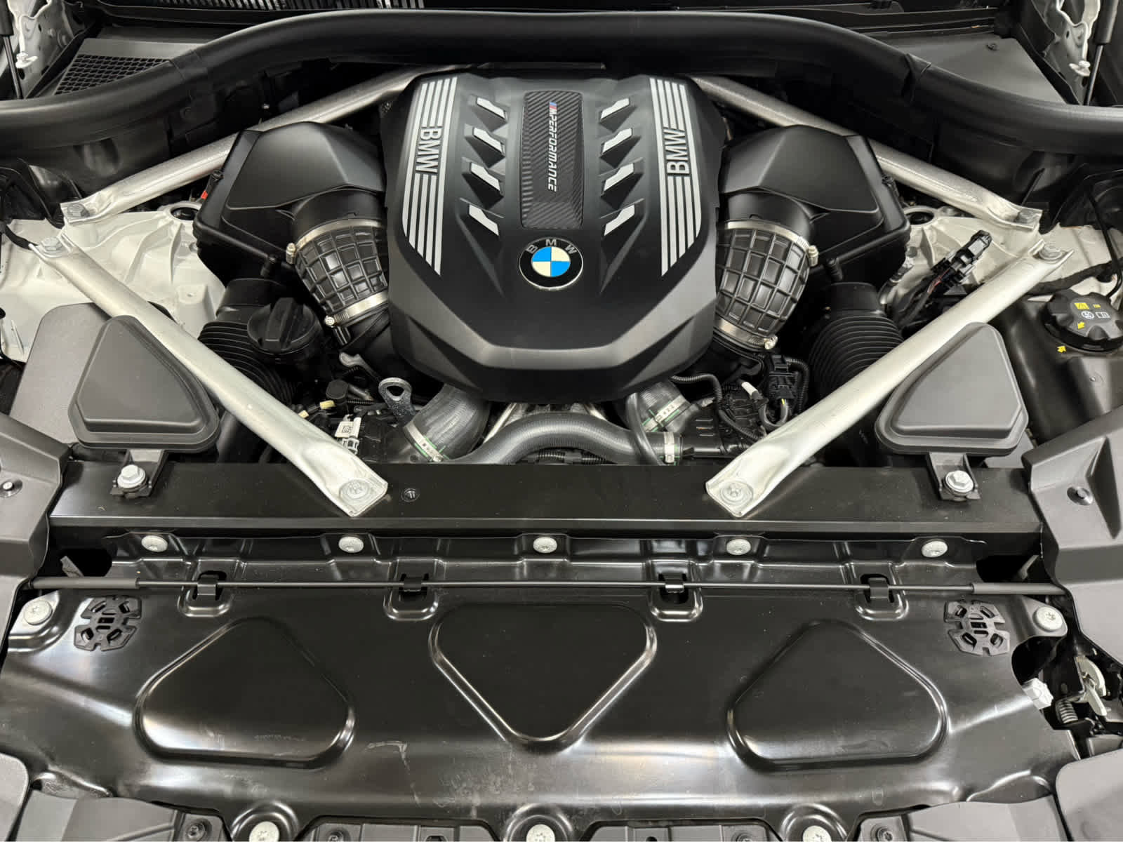 Used 2023 BMW X5 M50i image 33