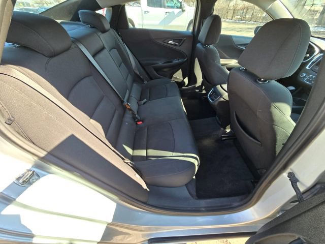 Used 2021 Chevrolet Malibu LT image 14