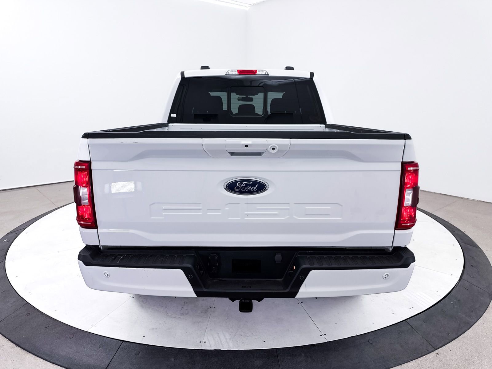 Used 2023 Ford F150 XLT w/ Equipment Group 302A High image 18