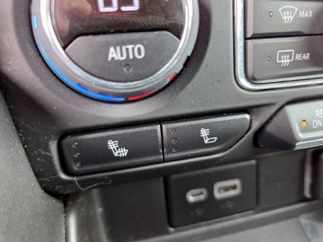 Used 2021 Chevrolet Tahoe LT AWD/4WD image 18