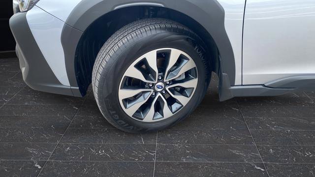 Used 2023 Subaru Outback Touring AWD/4WD image 40