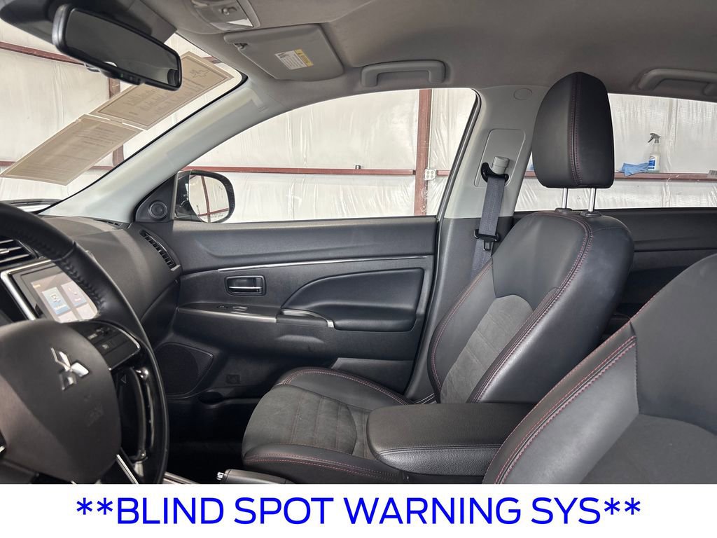 Used 2025 Mitsubishi Outlander Sport SE AWD/4WD image 15
