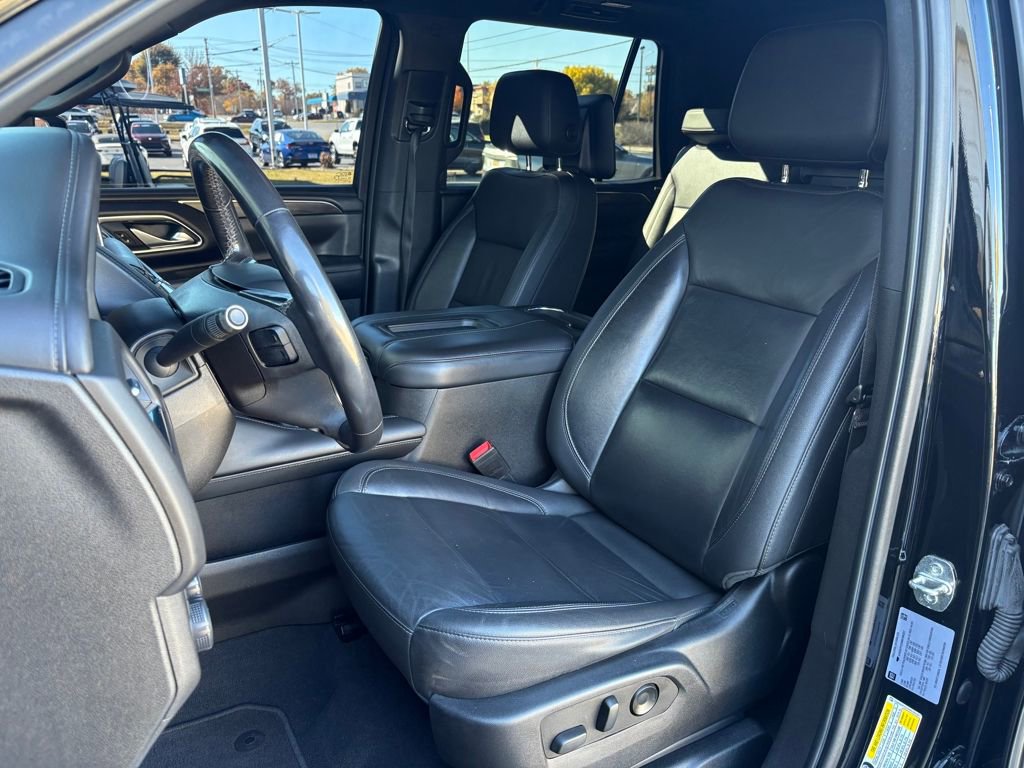 Used 2021 Chevrolet Tahoe Z71 w/ Rear Media and Nav Package image 17