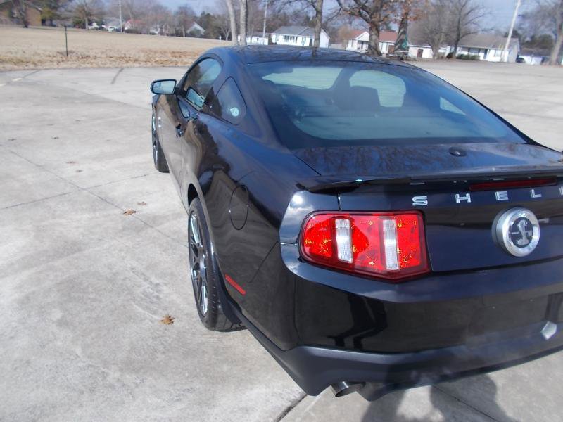 Used 2011 Ford Mustang Shelby GT500 w/ SVT Performance Pkg image 5