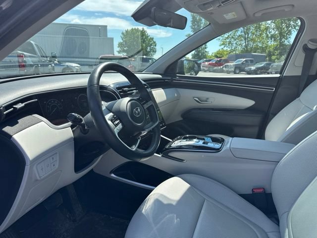 Used 2023 Hyundai Tucson Limited AWD/4WD image 16