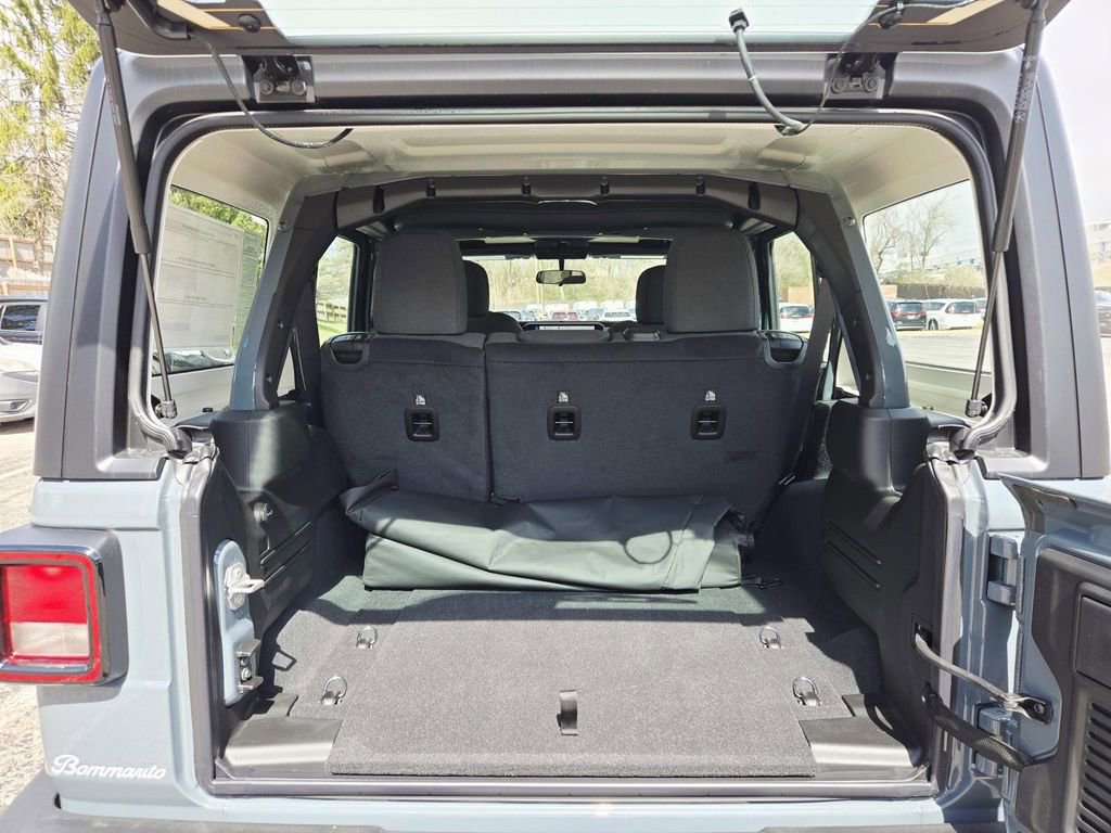 New 2026 Jeep Wrangler Unlimited Sport AWD/4WD image 17
