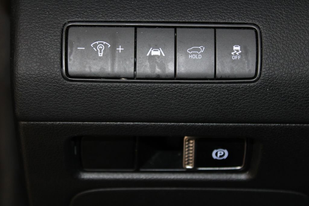 Used 2023 Hyundai Santa Fe SEL image 44