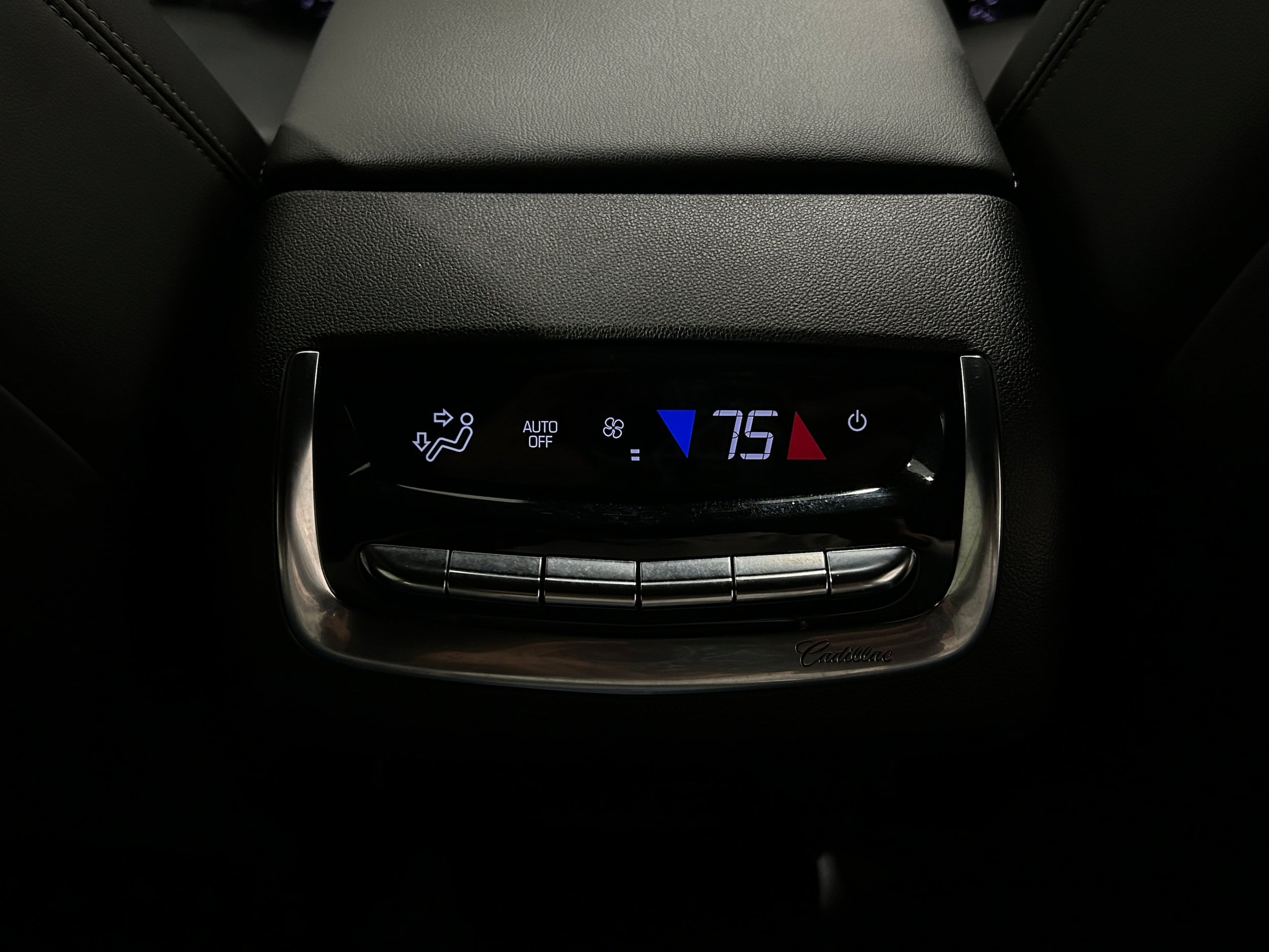 Used 2021 Cadillac XT6 Sport w/ LPO, Floor Liner Package AWD/4WD image 32
