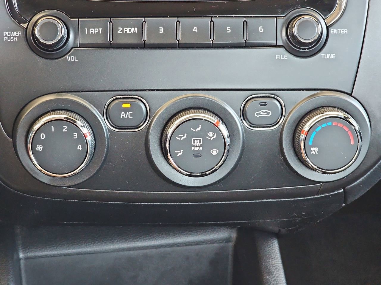 Used 2017 Kia Forte LX FWD image 25