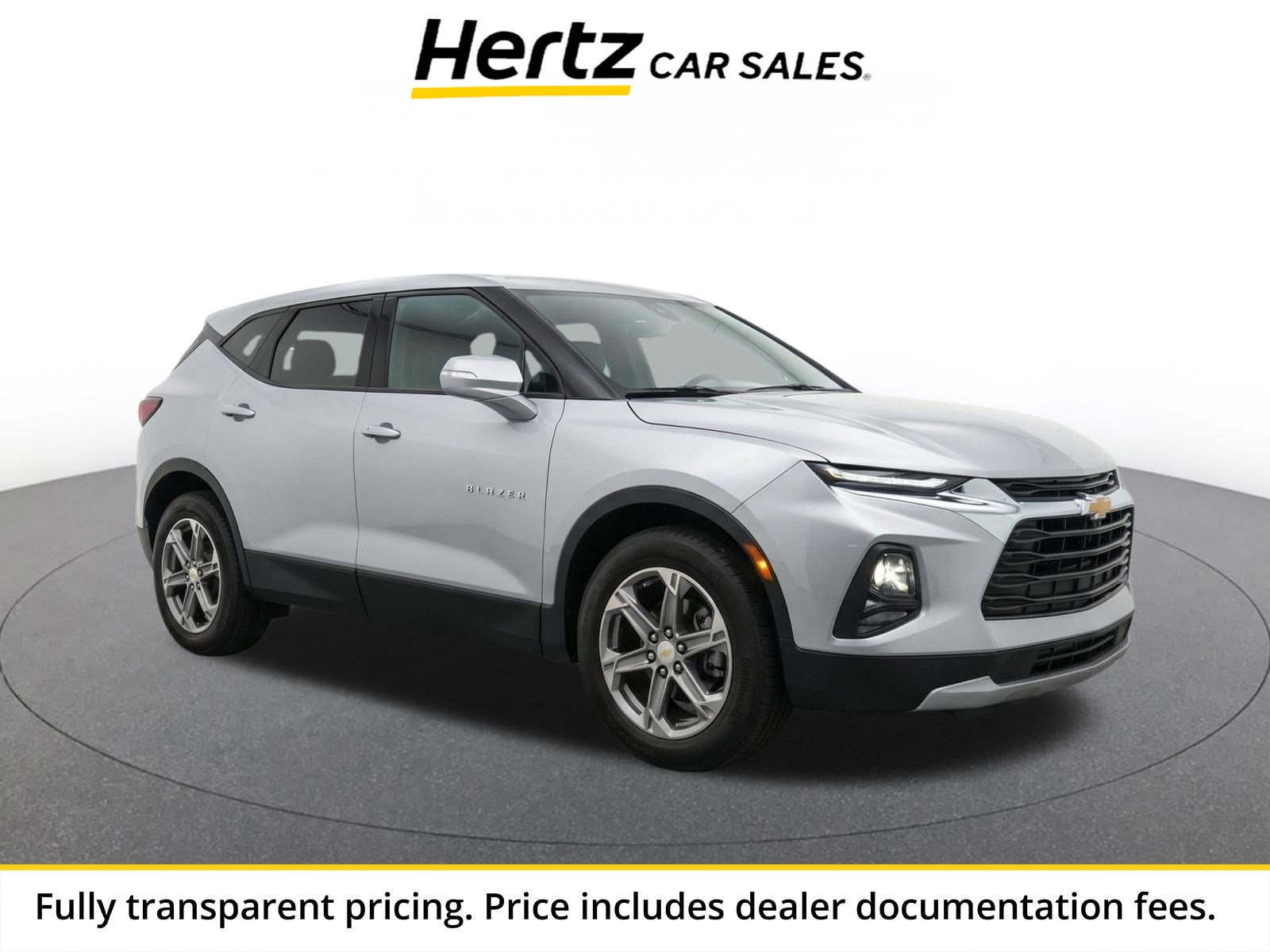 Used 2025 Chevrolet Blazer LT FWD image 1