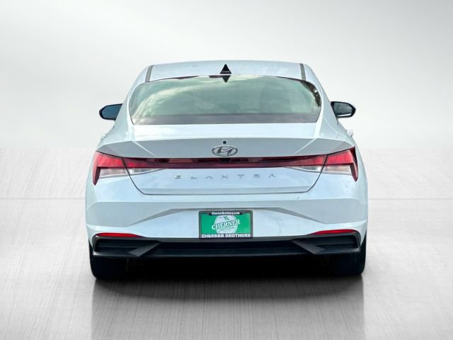 Used 2021 Hyundai Elantra SEL w/ Cargo Package FWD image 5