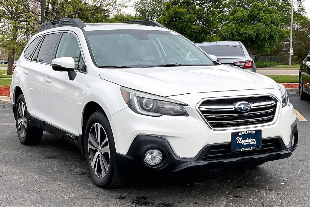 Used 2018 Subaru Outback 2.5i Limited AWD/4WD image 38
