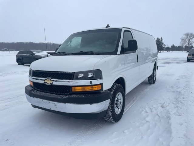 Used 2023 Chevrolet Express 3500 Work Van w/ Driver Convenience Package image 7