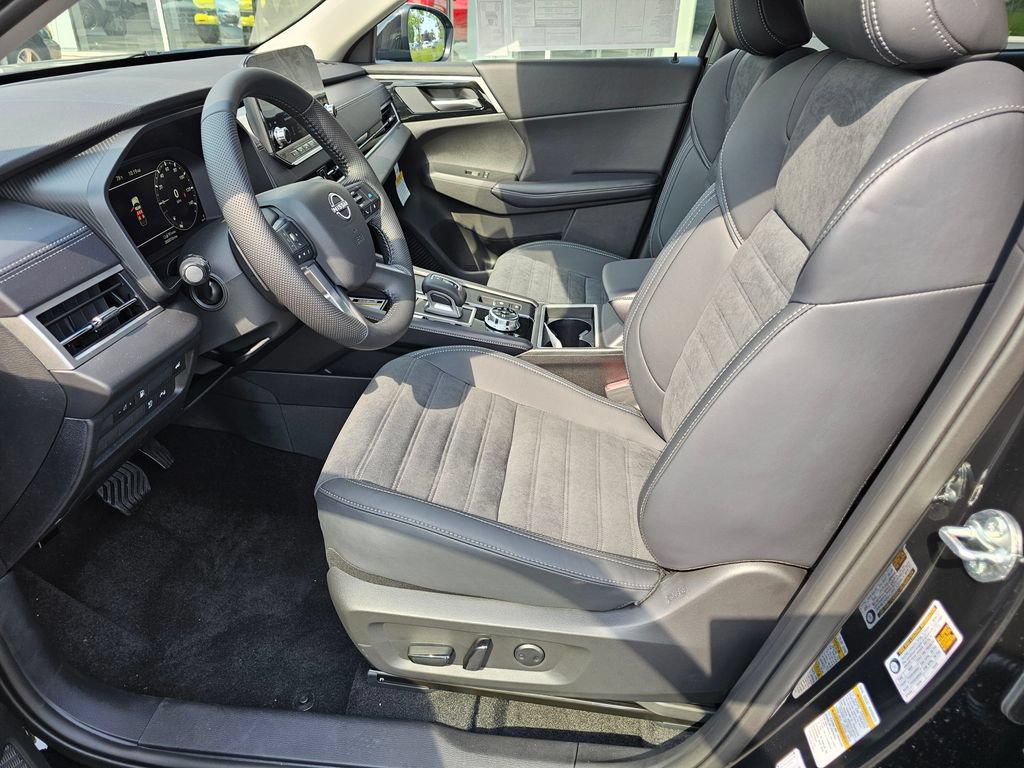 New 2026 Nissan Rogue SL AWD/4WD image 19