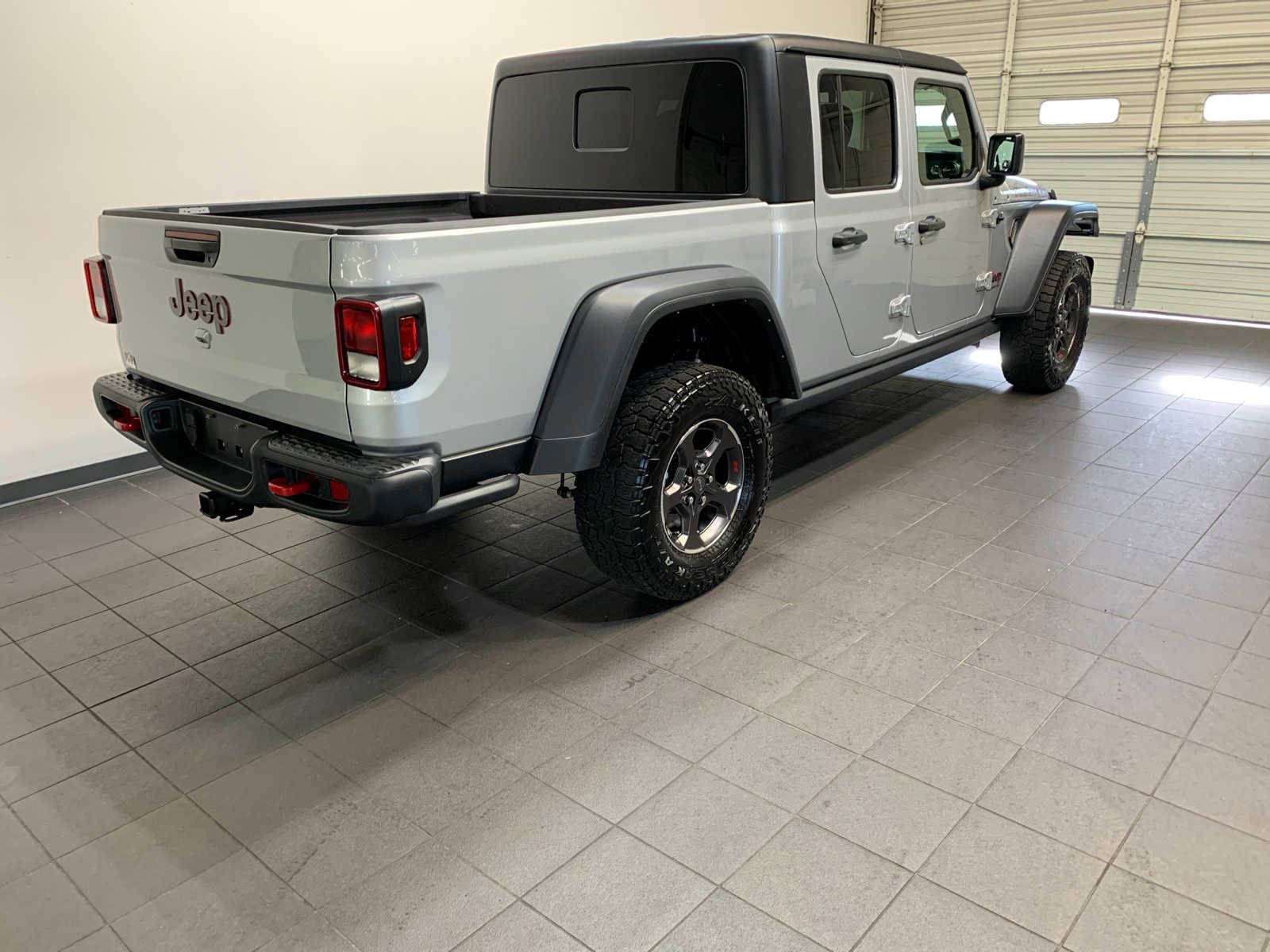 Used 2022 Jeep Gladiator Rubicon w/ Cold Weather Group image 3