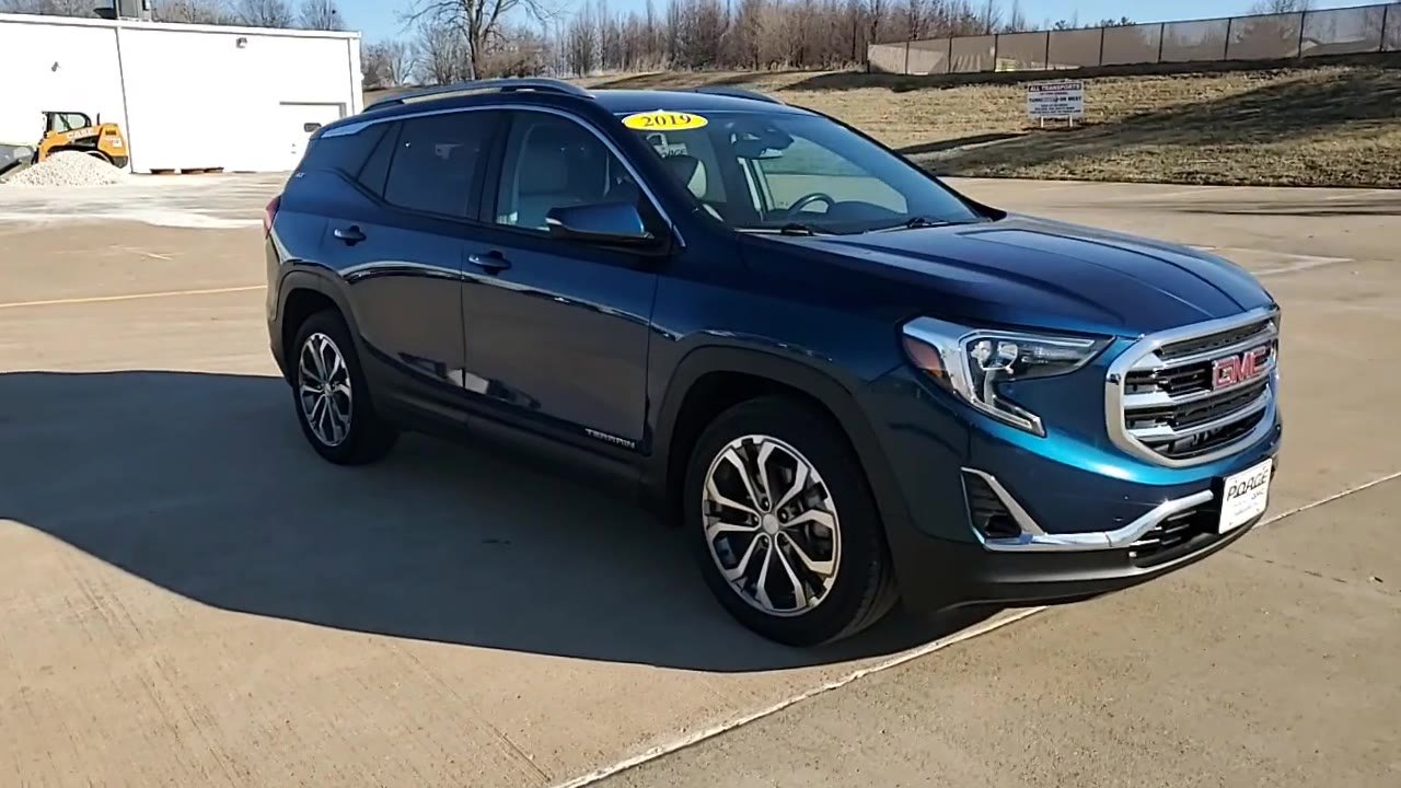 Used 2019 GMC Terrain SLT w/ Preferred Package image 2