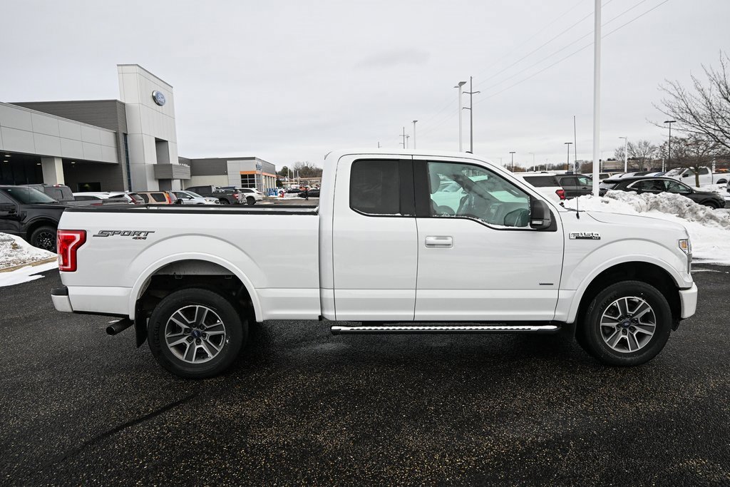 Used 2015 Ford F150 XLT w/ Equipment Group 302A Luxury image 3