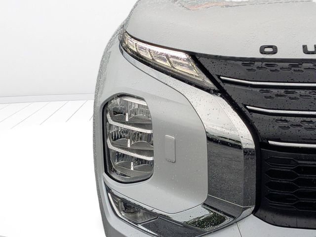 Used 2024 Mitsubishi Outlander 4WD Plug-In Hybrid image 9