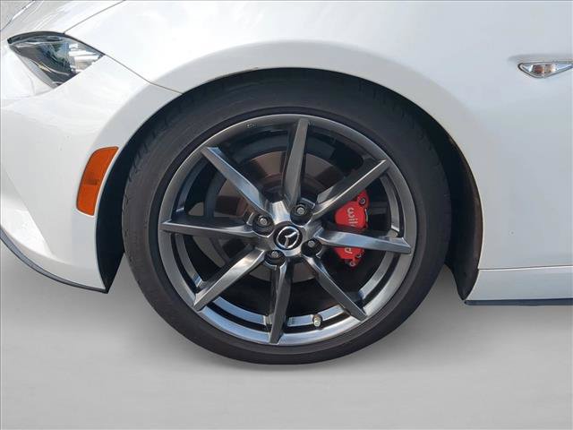 Used 2020 MAZDA MX-5 Miata RF Grand Touring RWD image 19