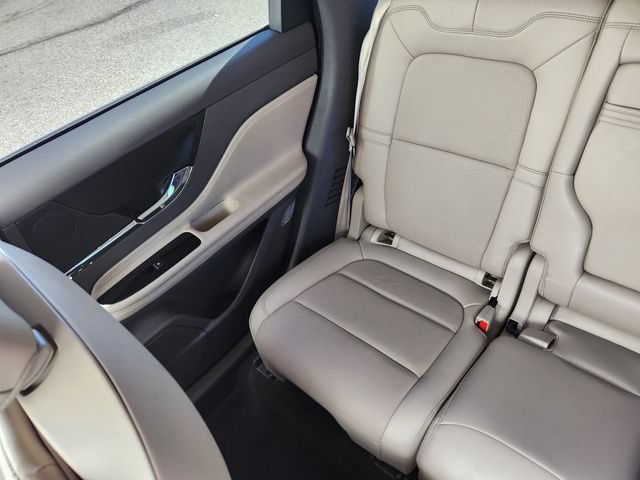 New 2025 Lincoln Aviator Black Label AWD/4WD image 13