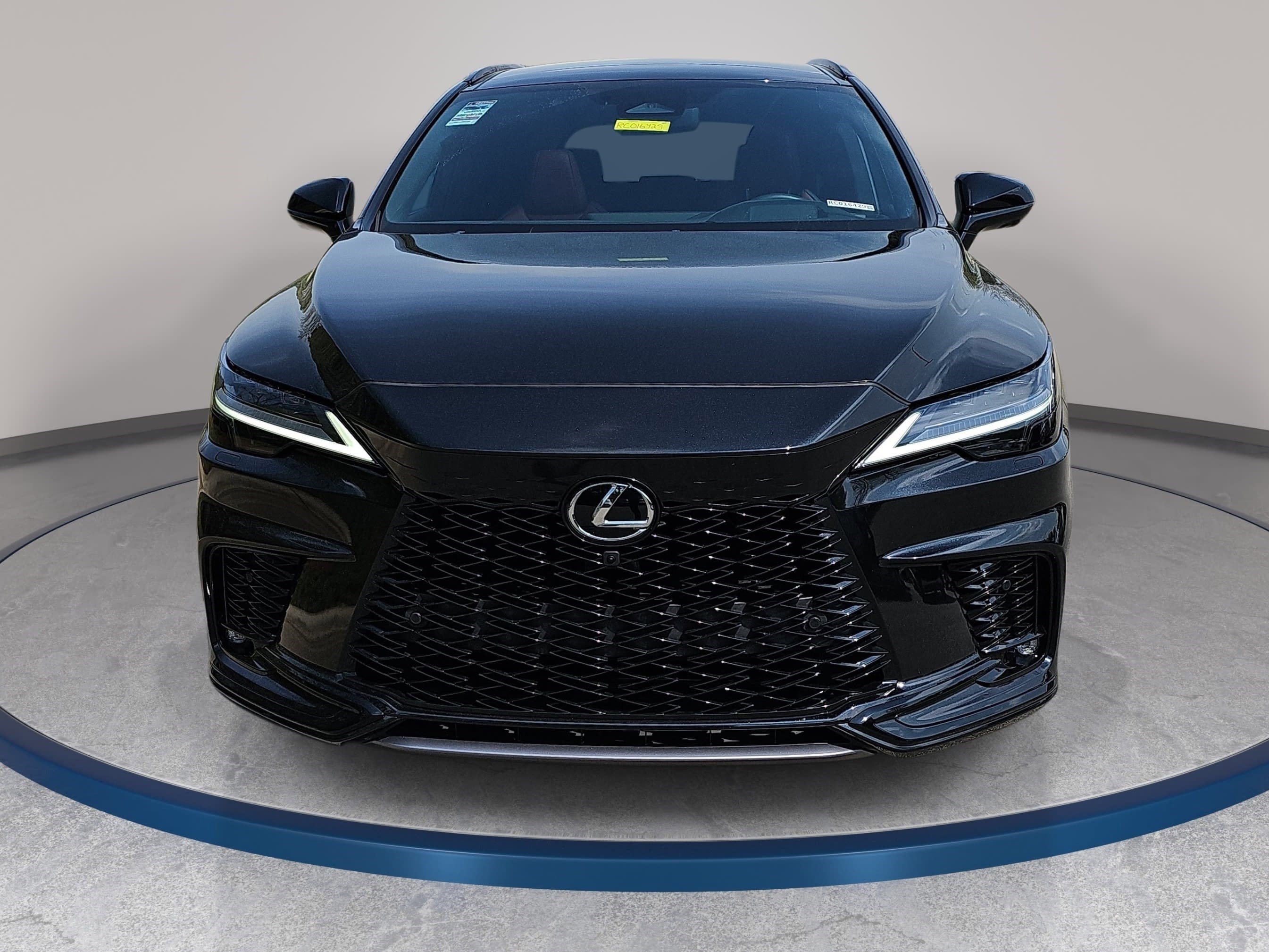 Used 2024 Lexus RX 500h F Sport w/ Convenience Package image 2