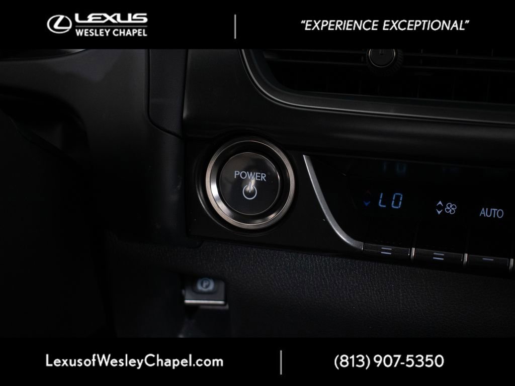 Used 2025 Lexus UX 300h FWD image 31