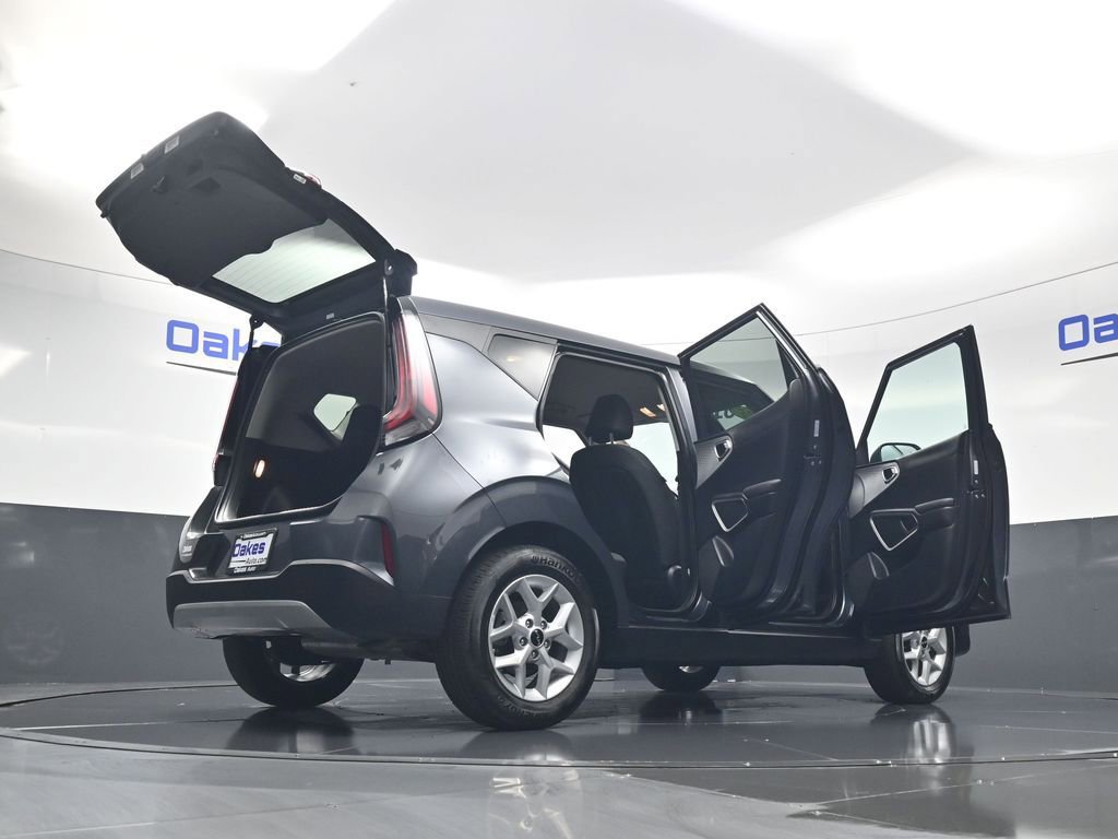 Certified 2025 Kia Soul LX w/ LX Technology Package image 57