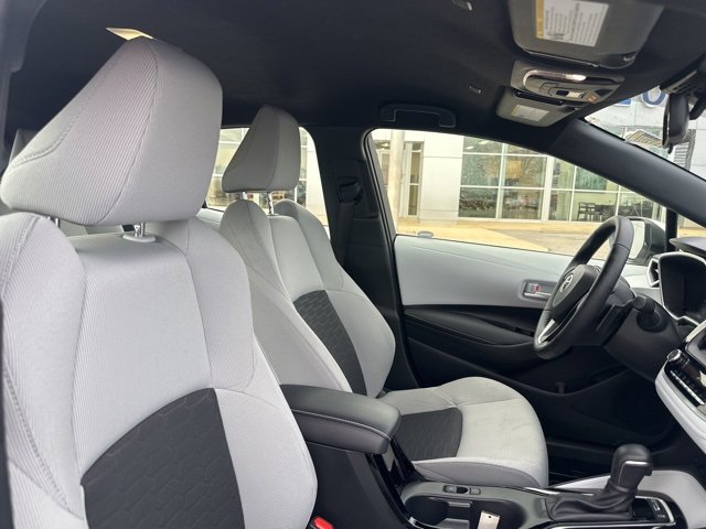 Used 2025 Toyota Corolla SE image 9