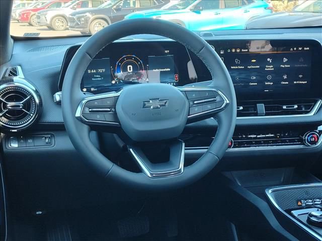 New 2026 Chevrolet Equinox LT w/ Convenience Package II image 8