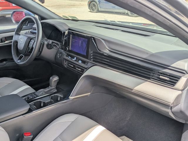 Used 2025 Toyota Camry SE FWD image 26